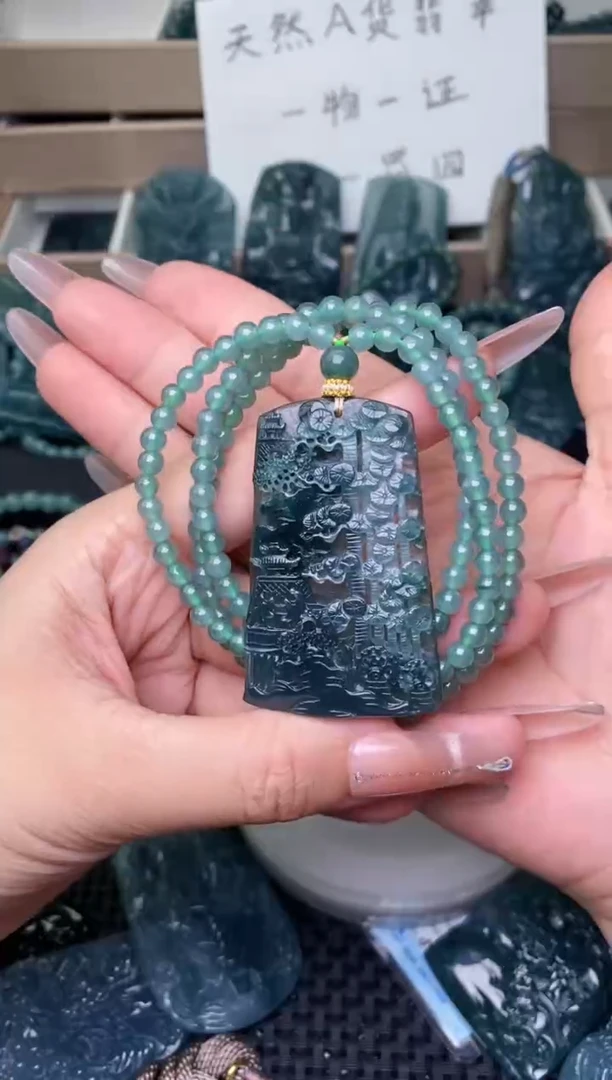 翡翠未镶嵌颈饰