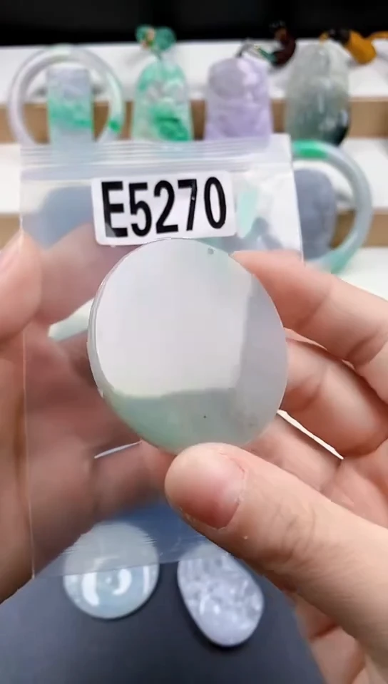 颈饰未镶嵌翡翠天然翡翠吊坠挂件