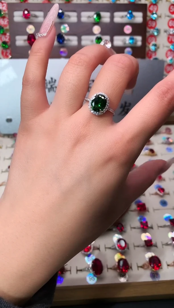 银S925镶嵌透辉石戒指8*10 银托