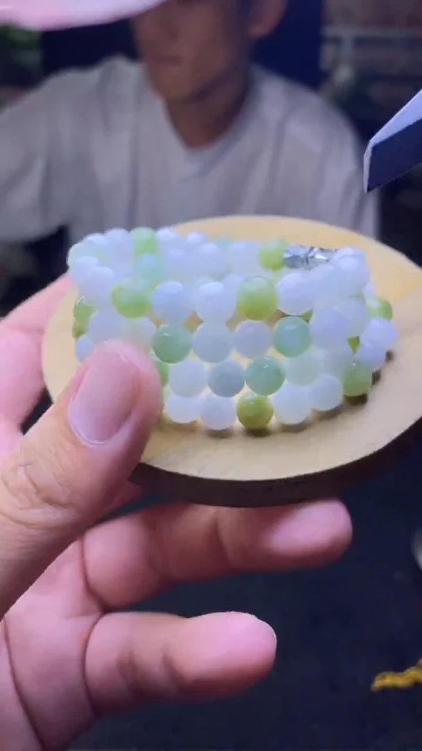 定制翡翠未镶嵌天然缅甸A货翡翠，多样性发货，拍一发一