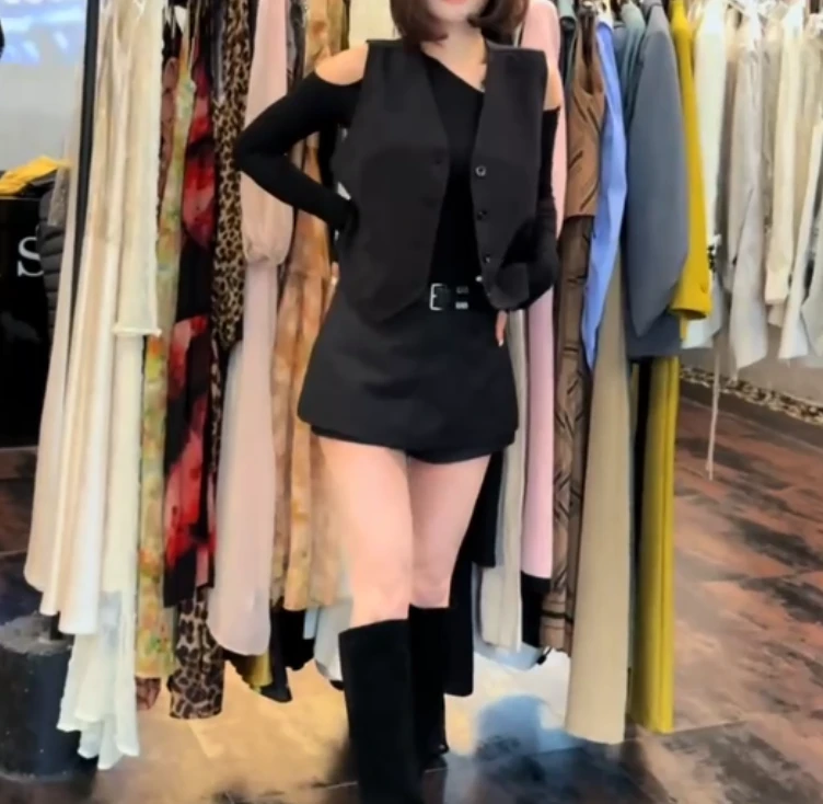 2025春季新款网红同款洋气减龄气质休闲修身马甲打底衫裙子女2