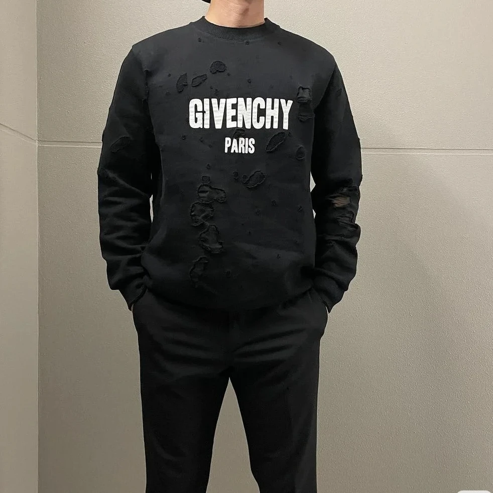 99新 Givenchy/纪梵希  黑色经典糜烂破坏虫洞圆领套头卫衣 /S码