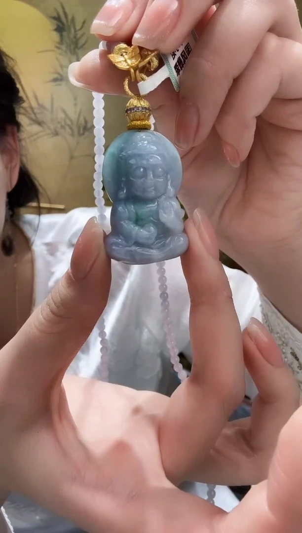 颈饰未镶嵌翡翠吊坠