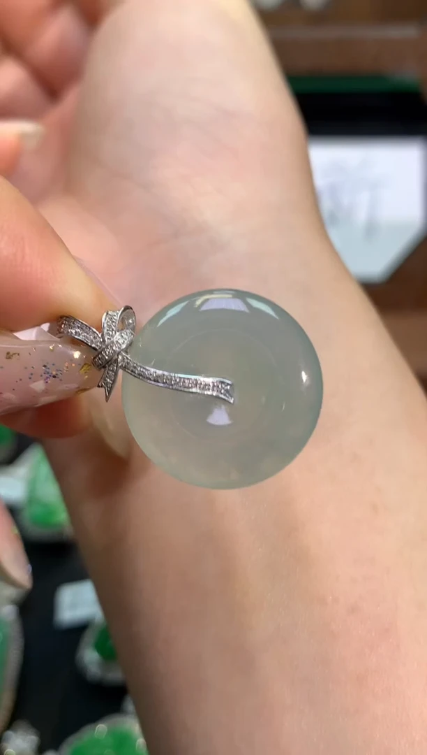 翡翠18K金镶嵌吊坠(不含链)吊坠