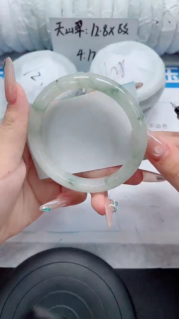 未镶嵌手镯石英质玉88-60/61