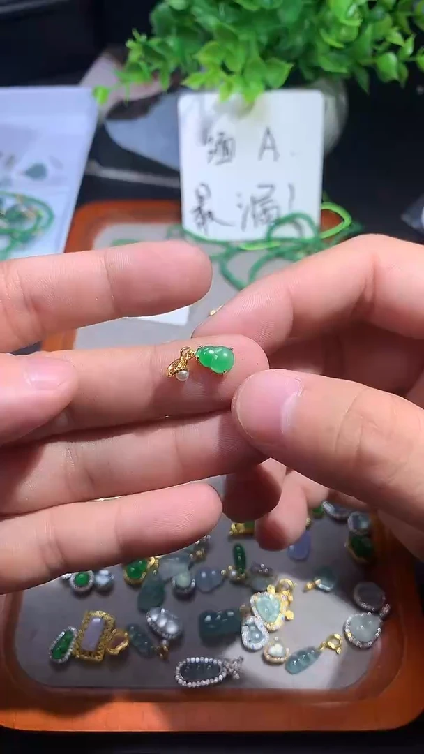 翡翠银S925镶嵌吊坠(不含链)宇**弟1