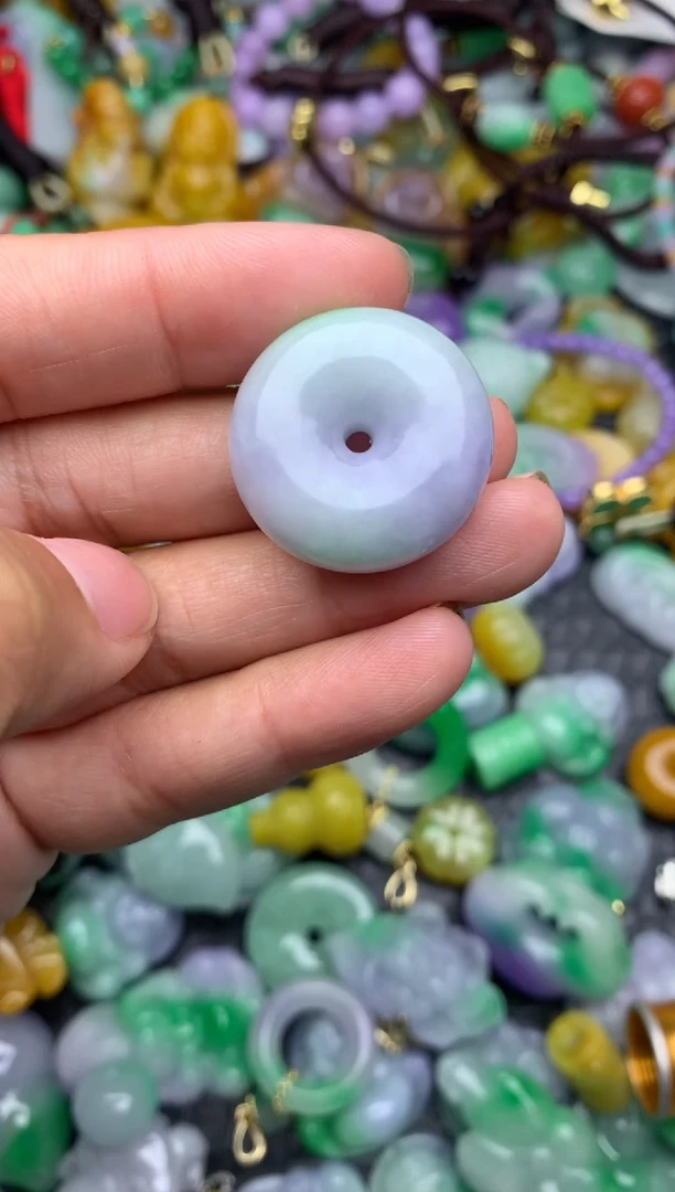 颈饰未镶嵌翡翠缅甸翡翠吊坠