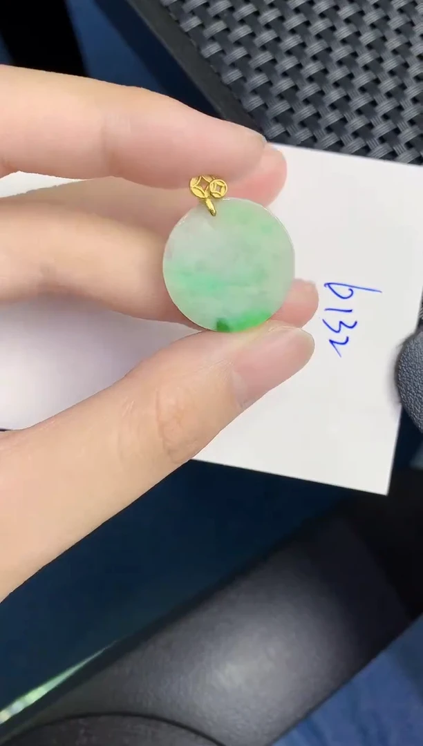 翡翠未镶嵌颈饰天然翡翠緬甸A貨