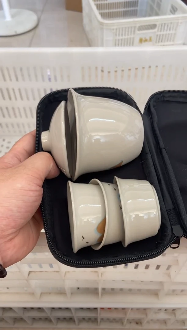 杯无运费险有瑕疵的摄影的产品有使用过的痕迹有点脏介意勿拍