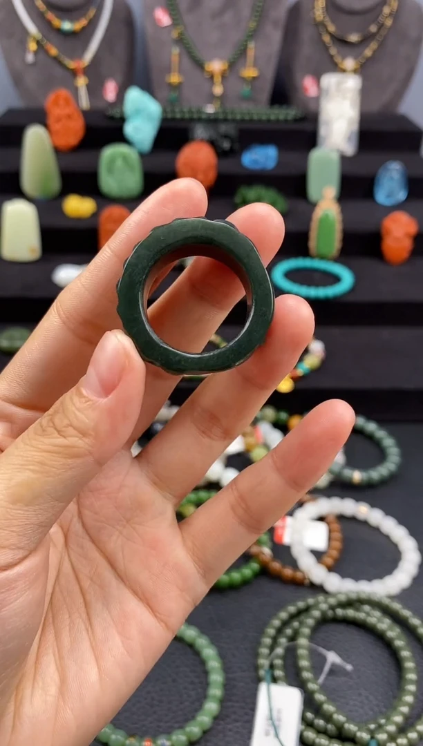 手串未镶嵌和田玉戒圈