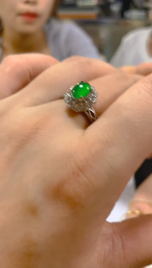 翡翠戒指未镶嵌多样性发一