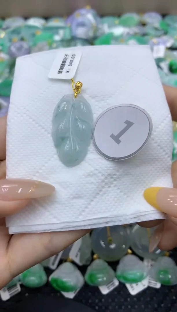 颈饰未镶嵌翡翠天然缅甸翡翠A货