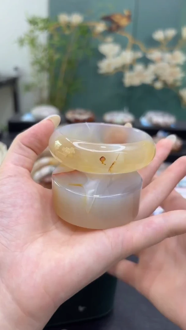 未镶嵌手镯石英质玉A650(56圈赠送镯心)