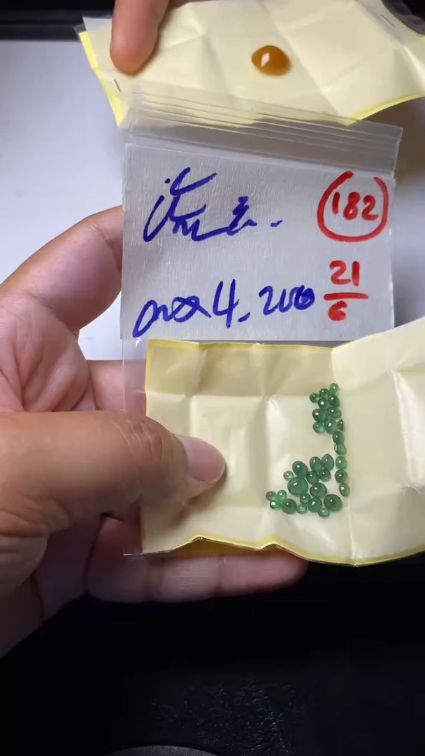 定制翡翠未镶嵌流***行缅甸天然翡翠A货182