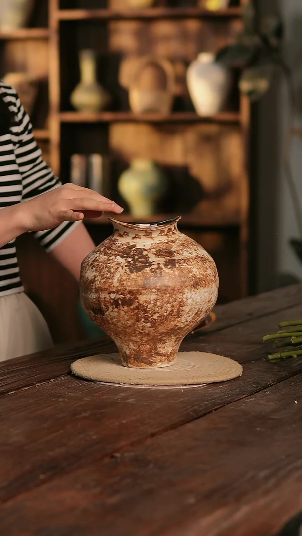 摆件13-430 陶瓷花器高22口径7-8