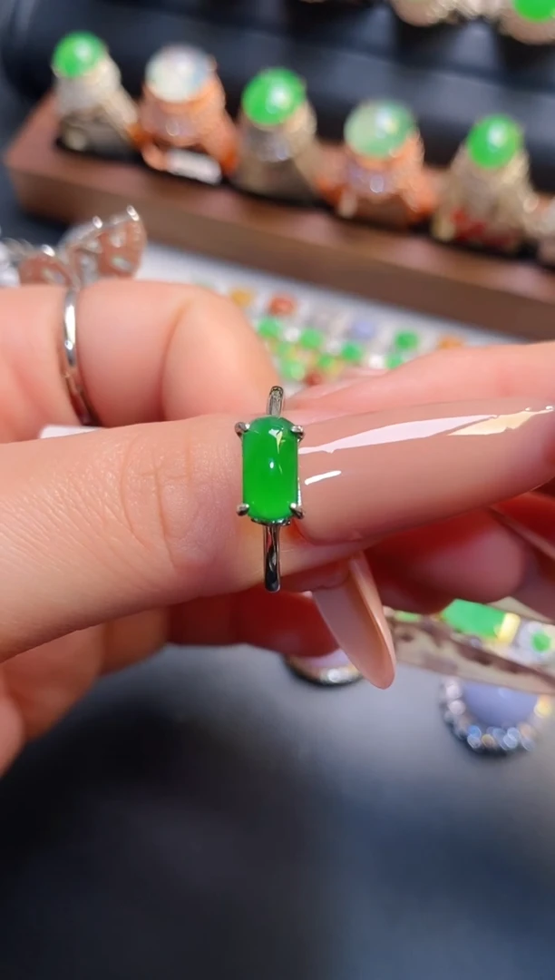 银S925镶嵌戒指翡翠天然