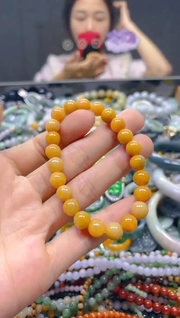 颈饰未镶嵌翡翠8MM/J/翡翠A货，一件也是批发价