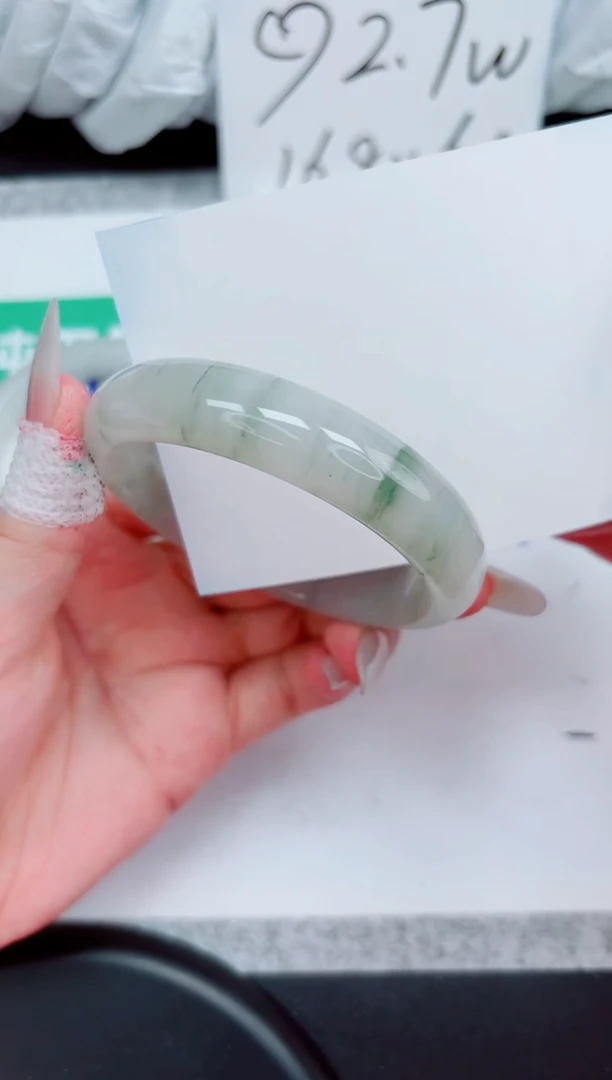 石英质玉手镯未镶嵌153-57.9