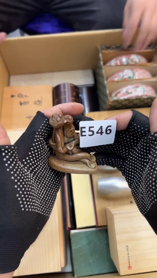 小**?546中古商品谨慎参拍