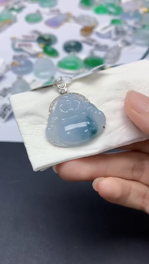 翡翠18K金镶嵌颈饰天然缅甸a货翡翠