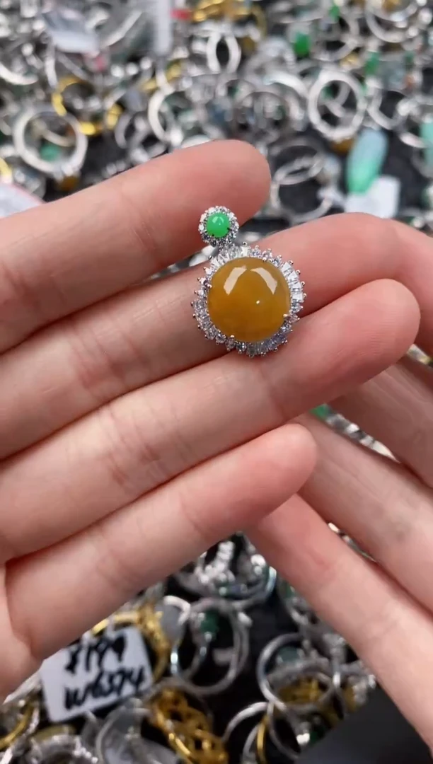 银S925镶嵌戒指翡翠888               3