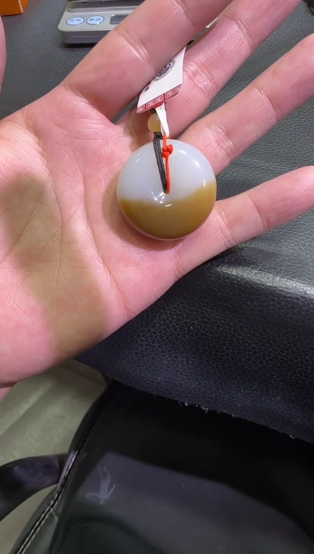 吊坠(赠链)未镶嵌和田玉金山糖白平安扣（产地直发）