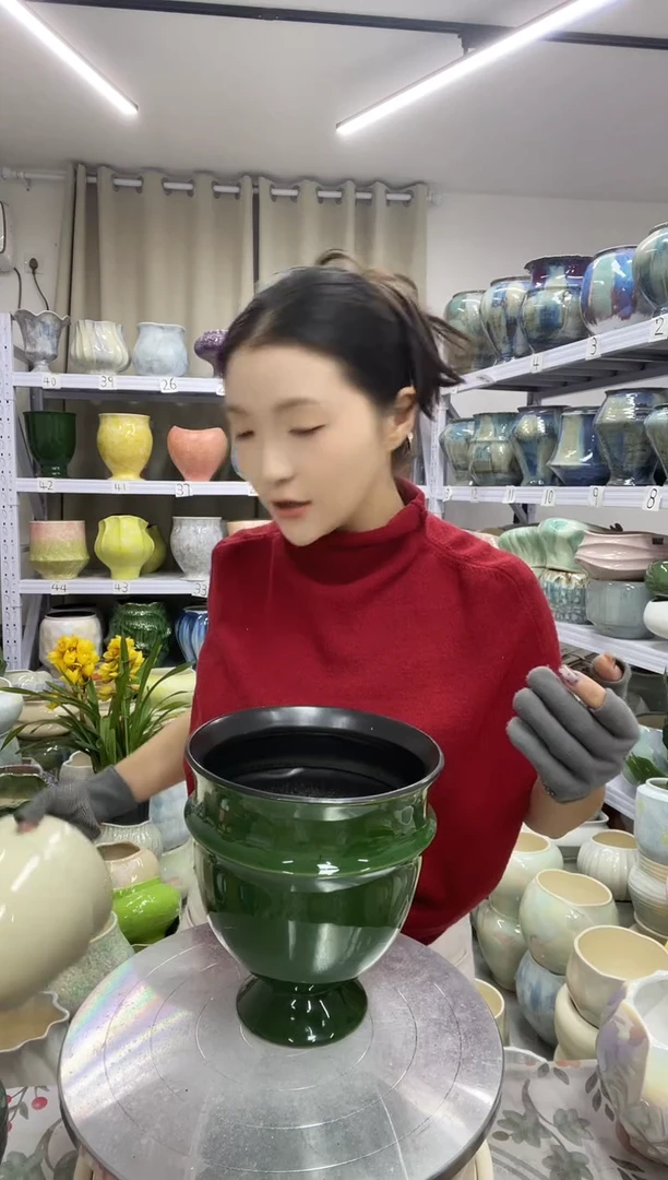 【12.3】花盆 高度：20  口径：15