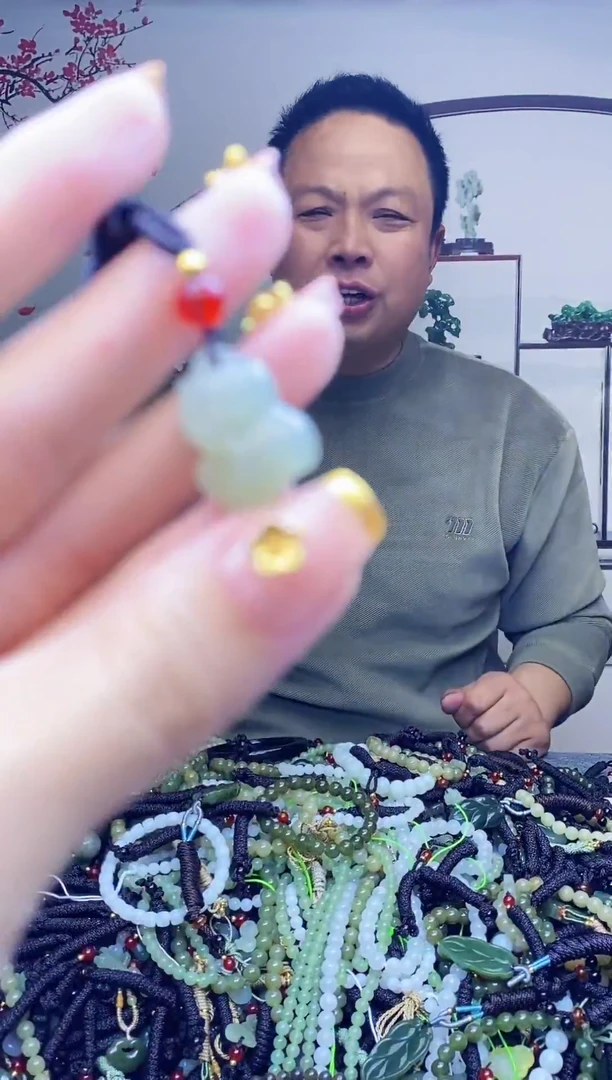 颈饰未镶嵌和田玉多样性发拍一发一