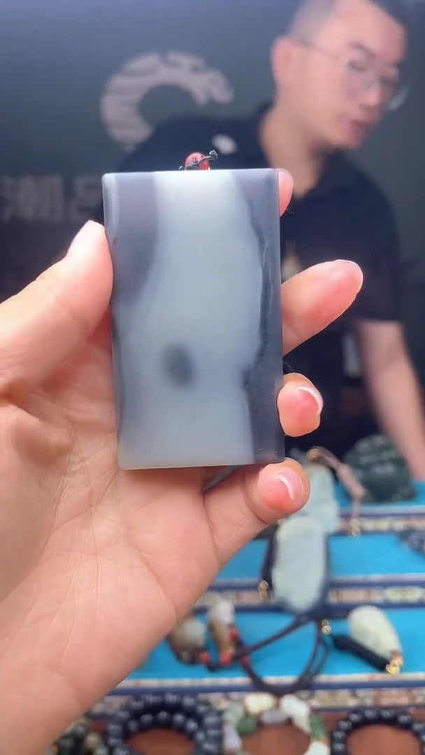 未镶嵌和田玉挂件1