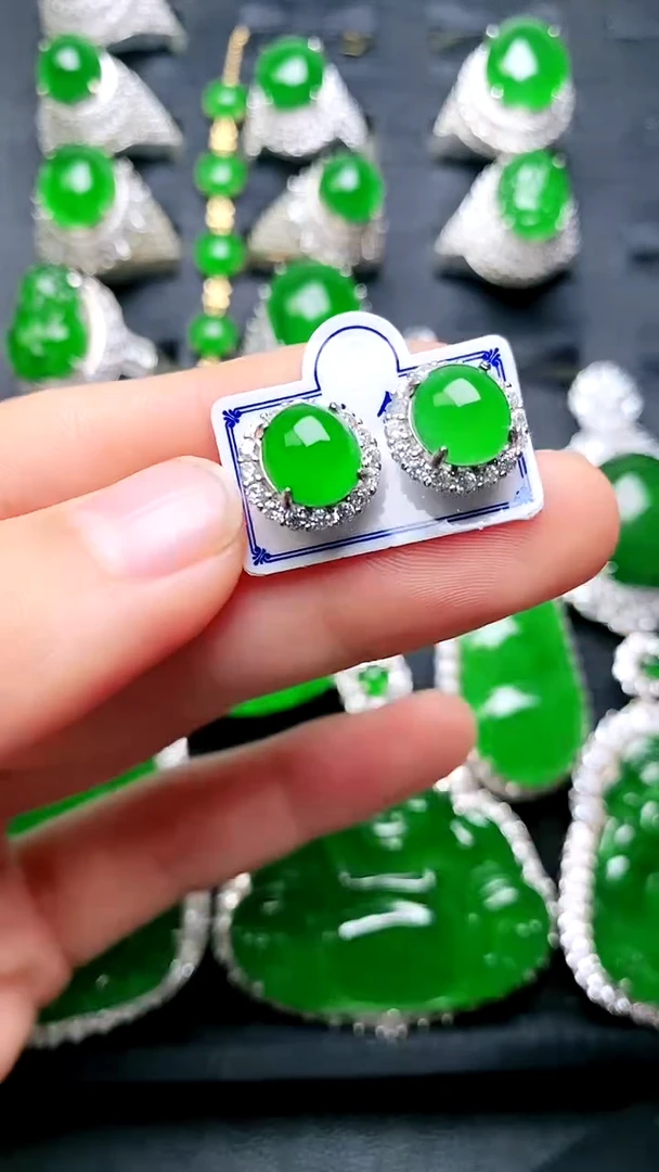 【闪购商品】翡翠耳钉未镶嵌蛋面耳钉