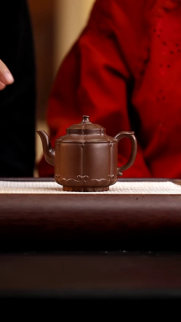 茶壶紫砂底槽清如意莲台170cc