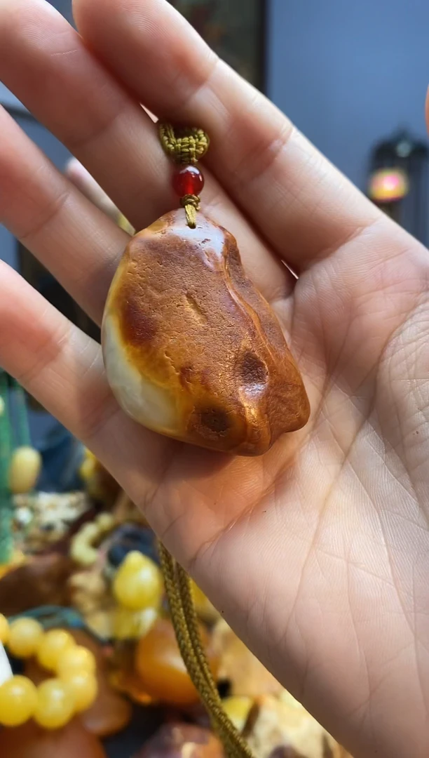 琥珀颈饰未镶嵌吊坠