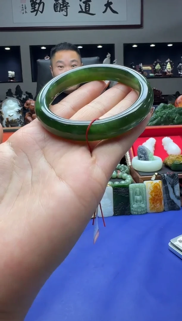 【闪购商品】和田玉手镯未镶嵌eb