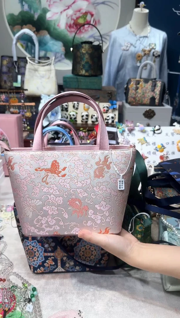 刺绣半*国风美物非遗手工