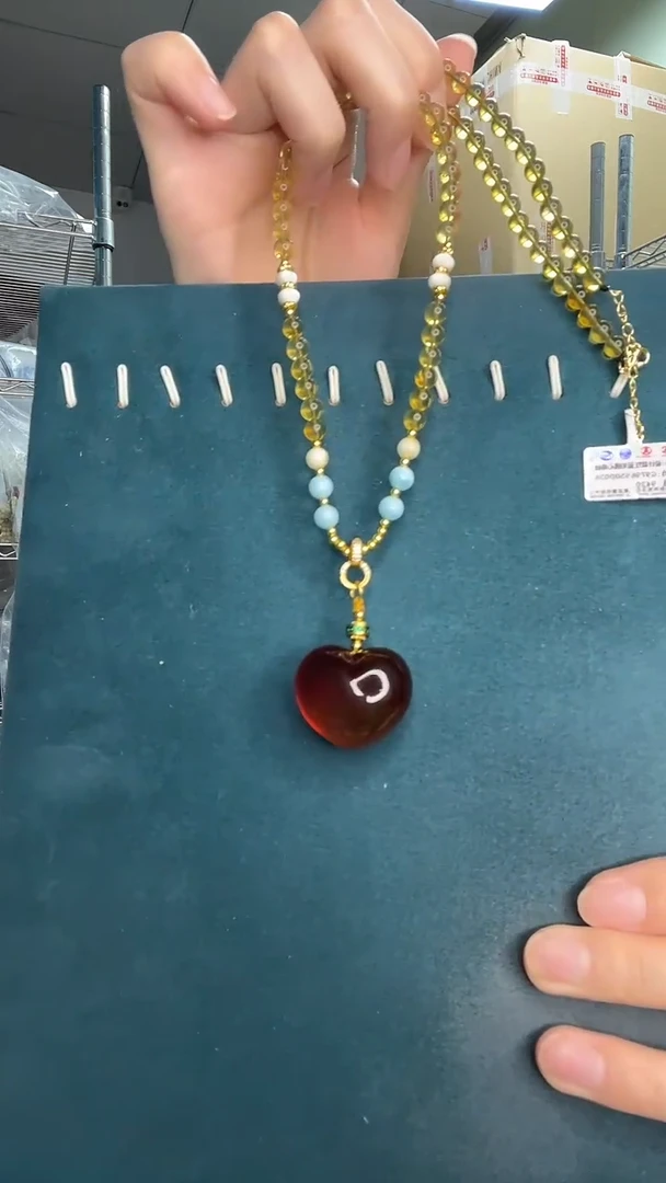 未镶嵌琥珀裸石A1462天然蜜蜡