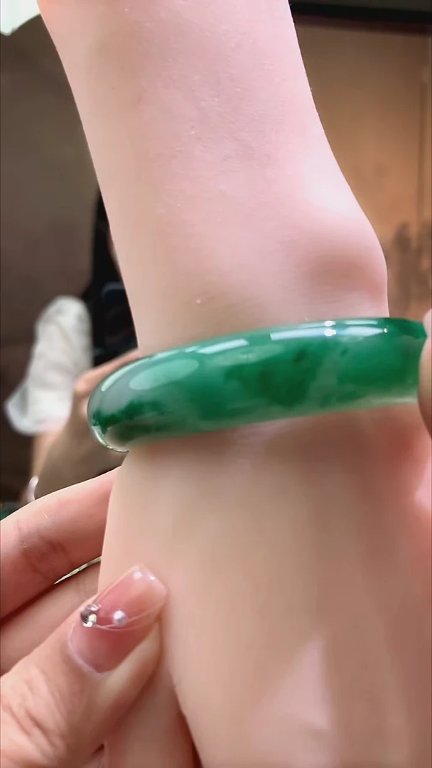 石英质玉手镯未镶嵌94