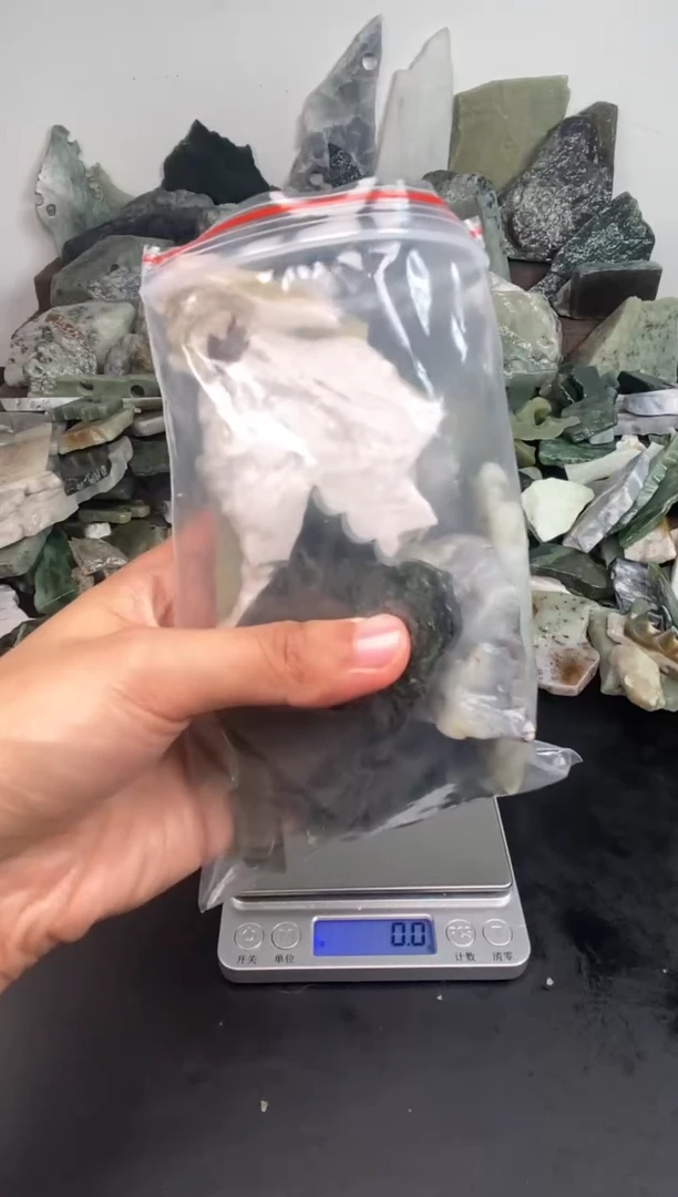 未镶嵌和田玉摆件13