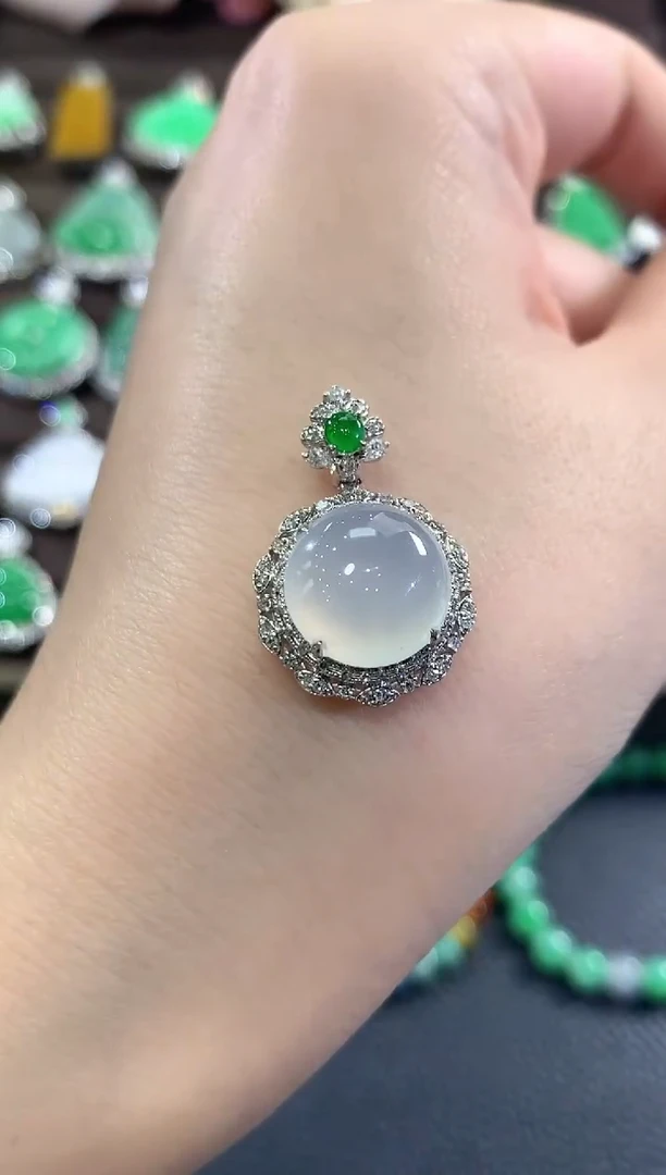 吊坠(不含链)18K金镶嵌翡翠b107