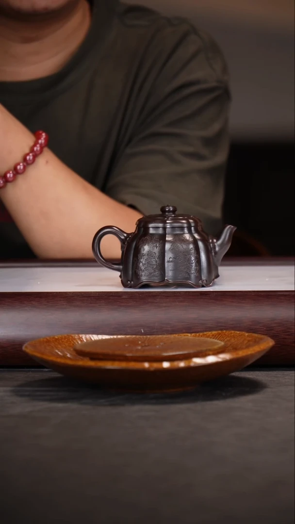 丁雪英/紫泥/筋纹德钟/180c