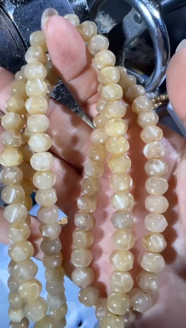 手串龙脊菩提卡8.6无相脖挂玉化料