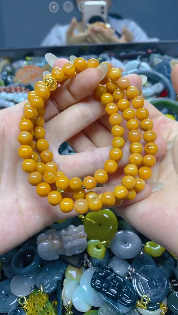 颈饰未镶嵌翡翠8MM/ G /翡翠A货，一件也是批发价