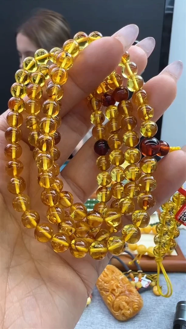 【闪购商品】琥珀颈饰未镶嵌689秒拍号