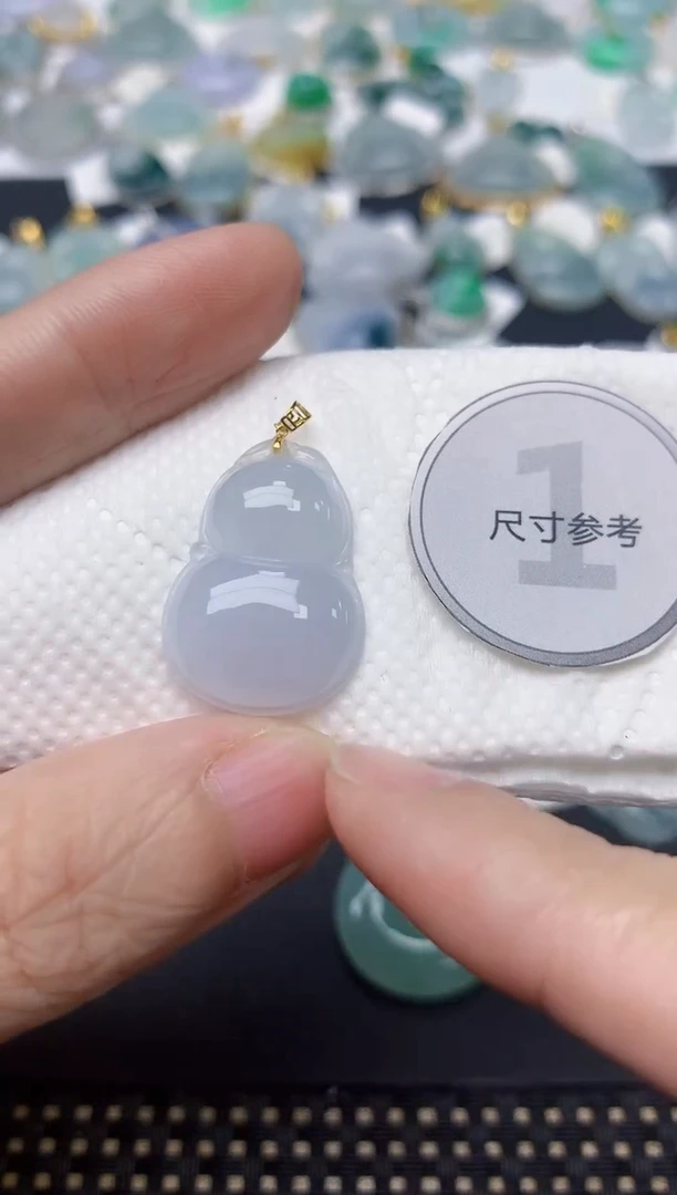 颈饰18K金镶嵌翡翠天然缅甸A货翡翠