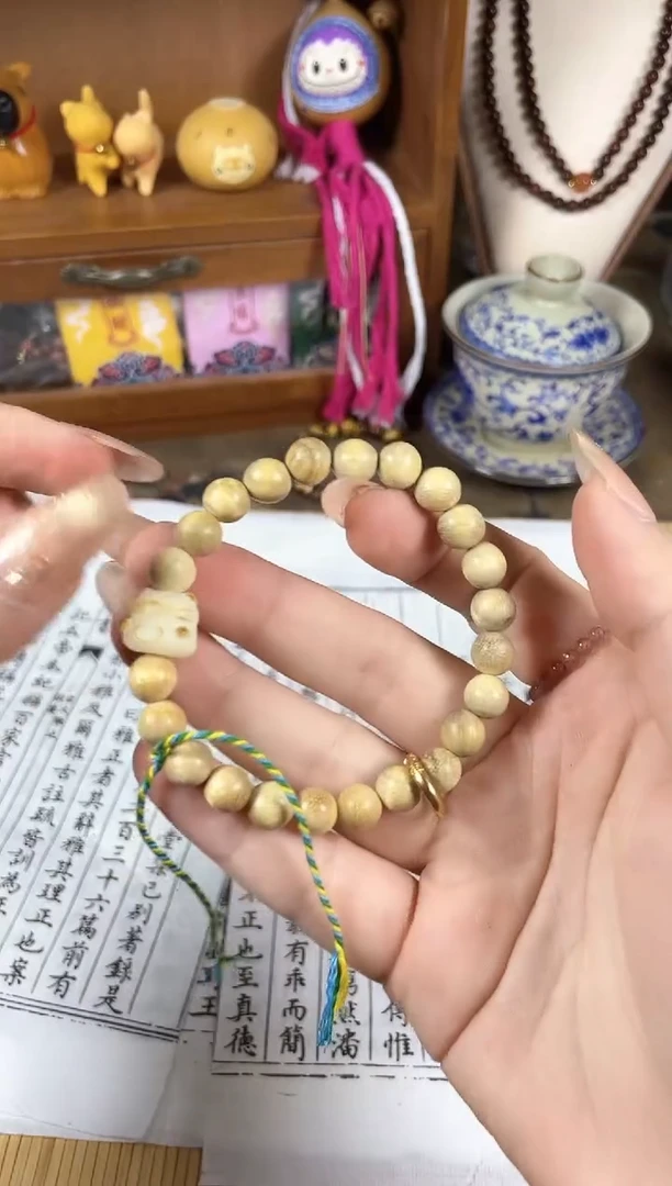 非洲檀香手串/手链菩提木质玉石手串/多发性其一/不带盒子
