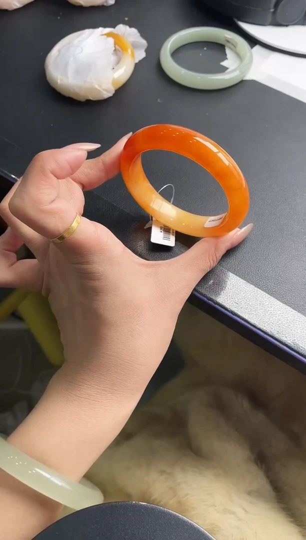 未镶嵌手镯石英质玉j76-HHB59+