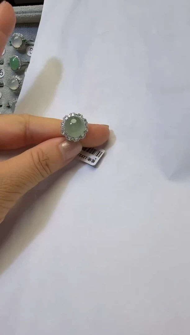 银S925镶嵌戒指翡翠925银镶缅甸A货翡翠戒指