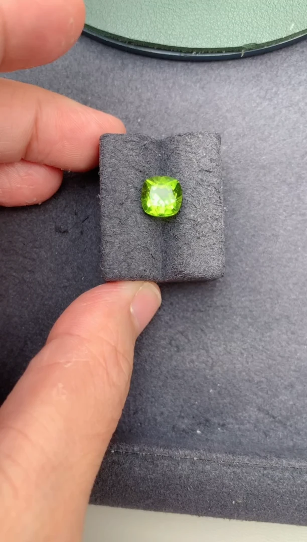 裸石未镶嵌橄榄石2.8ct橄榄石  BE