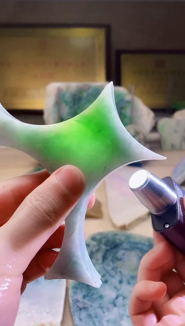 翡翠挂件未镶嵌A货麦乐941