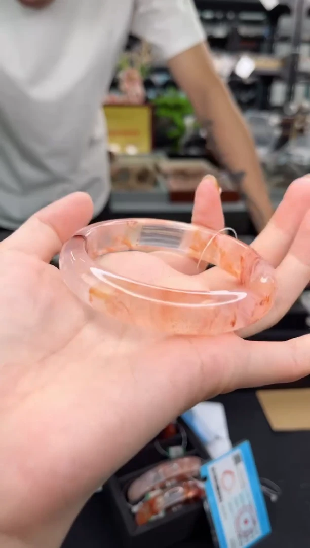 【闪购商品】水晶手镯未镶嵌61圈口4J6247