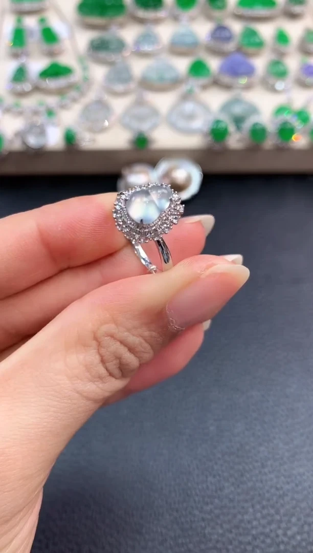 【闪购商品】翡翠戒指18K金镶嵌b72